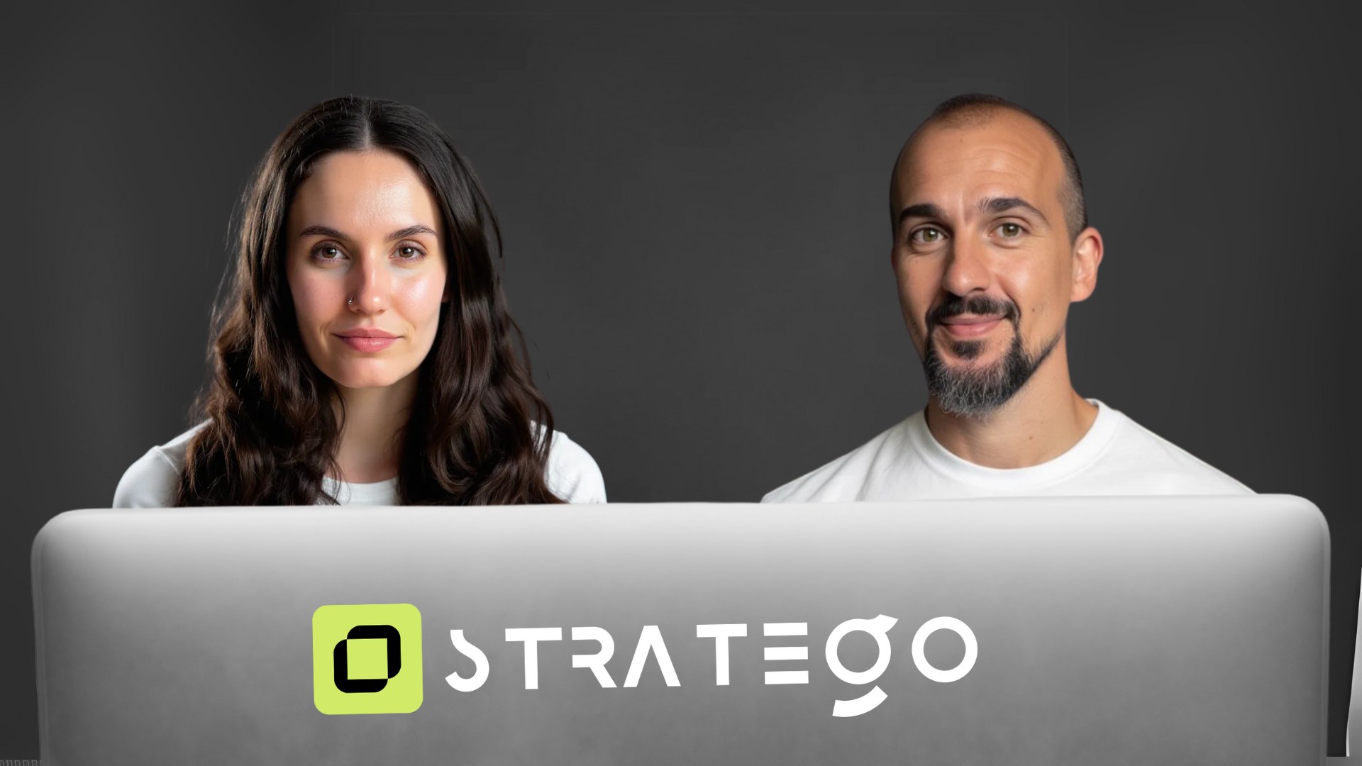 Equipo de Stratego trabajando en marketing digital en Vigo